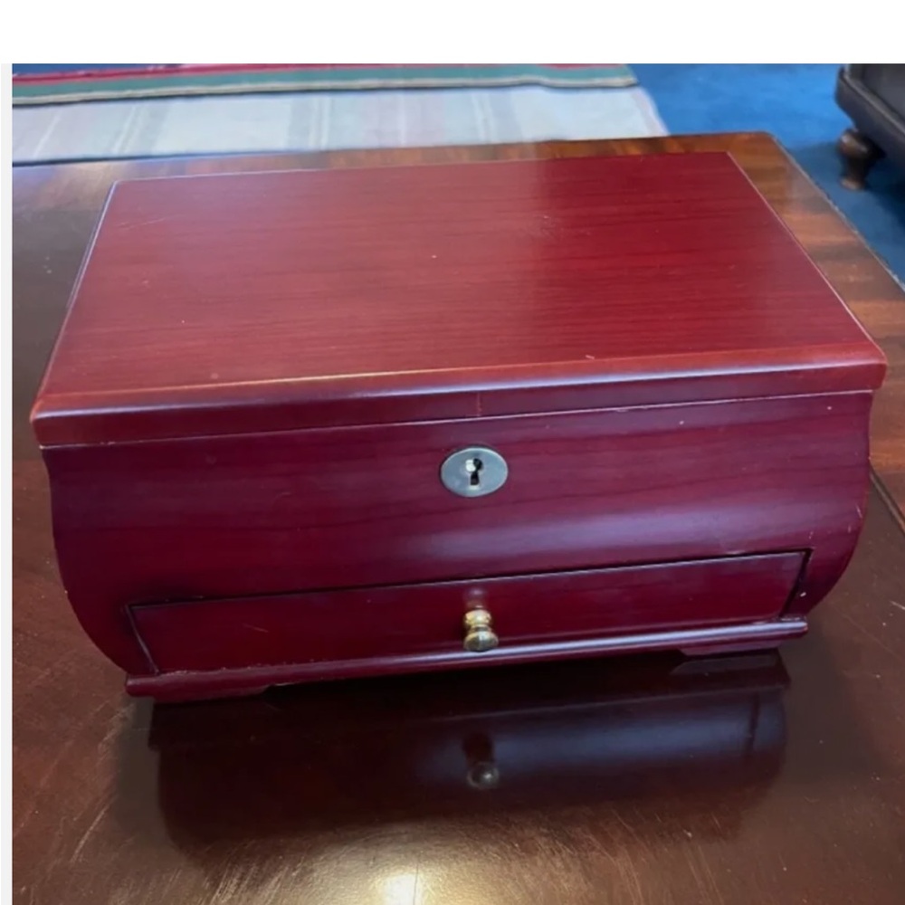 Lenox, Bombay style jewelry Box